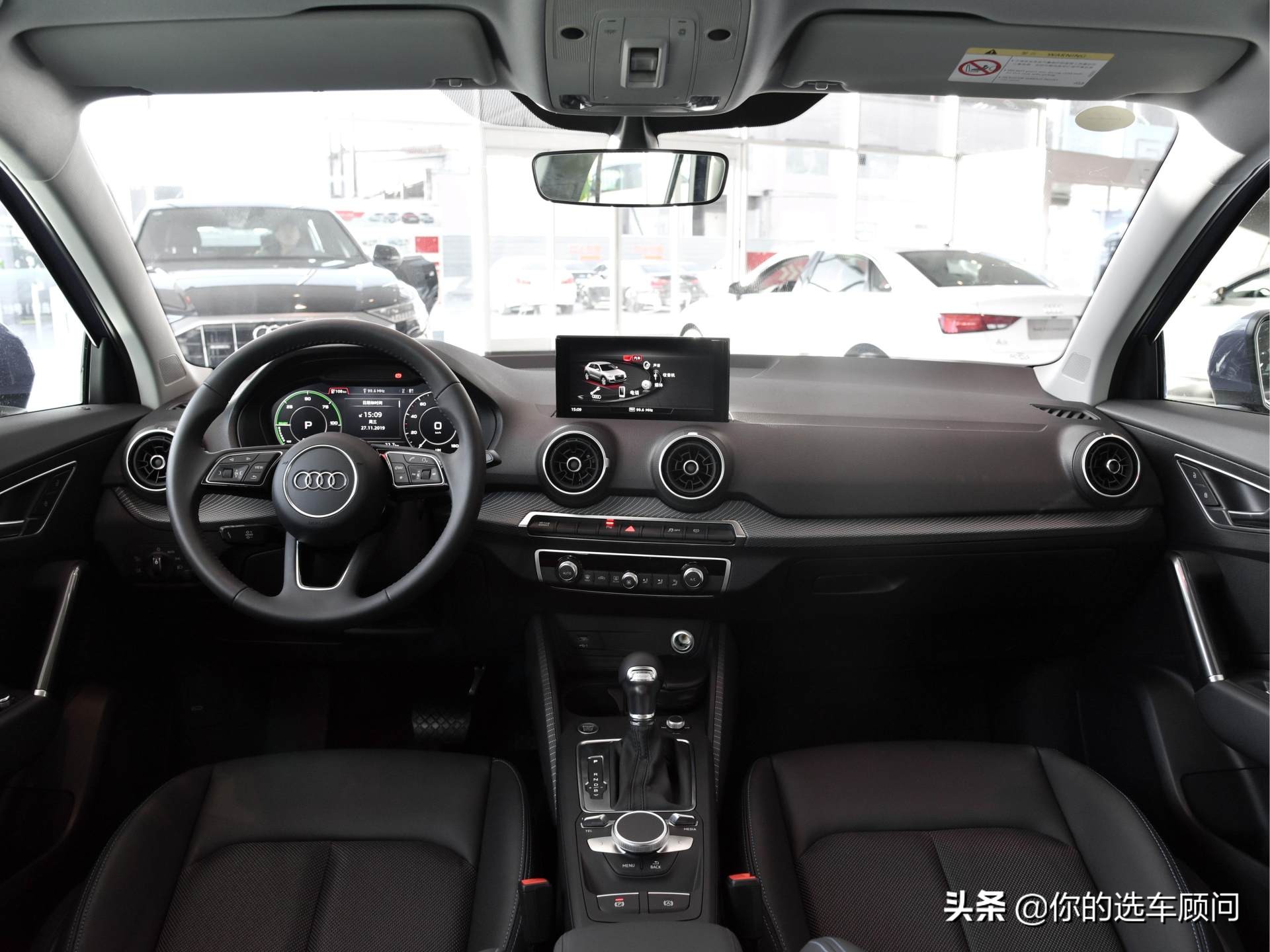 22.68万元起豪华SUV，不怕高油价且保养省钱，实拍奥迪Q2L e-tron