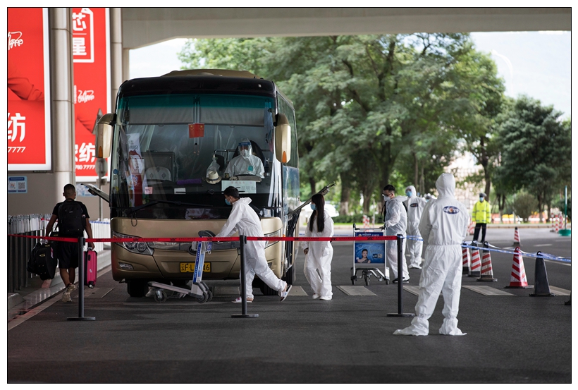 昆明机场“抗疫情·迎暑运”系列新闻报道｜多项举措确保旅客安全