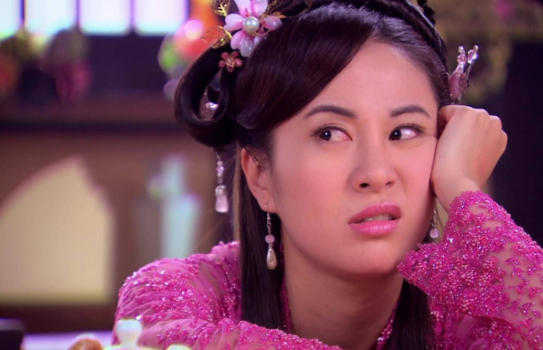 新生即将踏入大学校园，自我介绍很重要，社恐的学子看过来