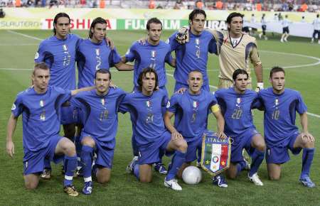 2006年世界杯决赛里皮(06世界杯意大利夺冠细节解剖：知人善用 中场为王)