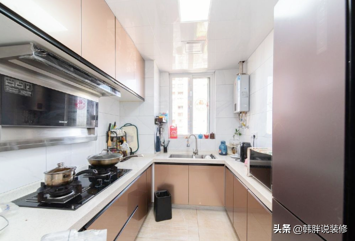 128㎡四居室，主卫走廊装满衣柜，秒变步入式衣帽间，仪式感满满