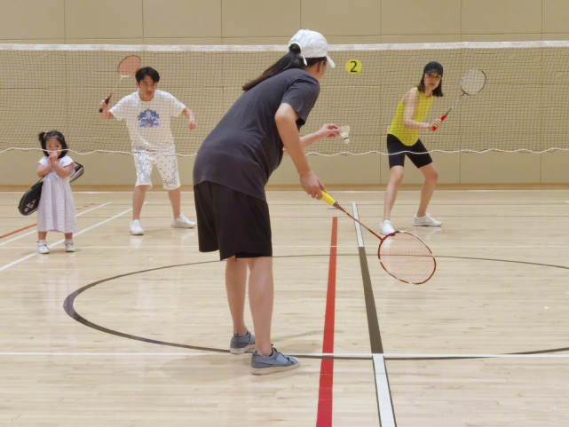 王祖蓝夫妇陪娃过万圣节，2岁天韵长势喜人，长相随爸身高随妈