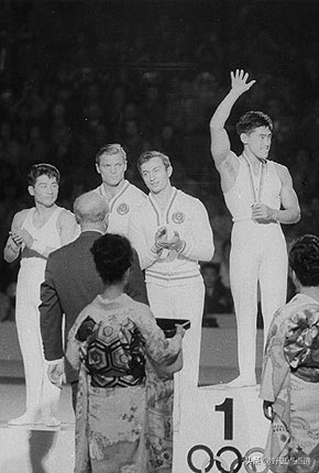 哪一年排球被列为奥运会比赛项目(1964年东京奥运会：柔道 、排球首次进入奥运会，日本拿了第三名)