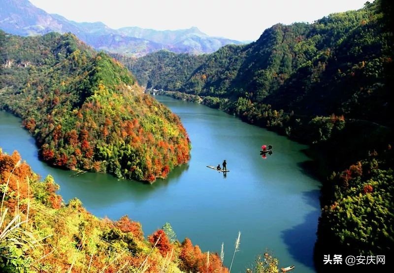 “探寻安徽最美公路”自驾车队走进天柱山