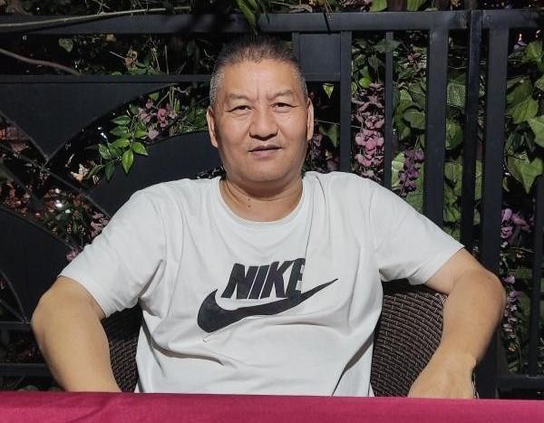 “高考钉子户”25年高考史：不是所有的梦想都值得坚持