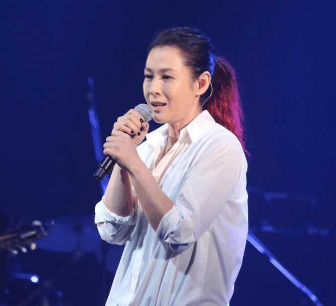 黄磊的玄妙情史，从兄妹情到第四种感情，靠才华征服了5个女人