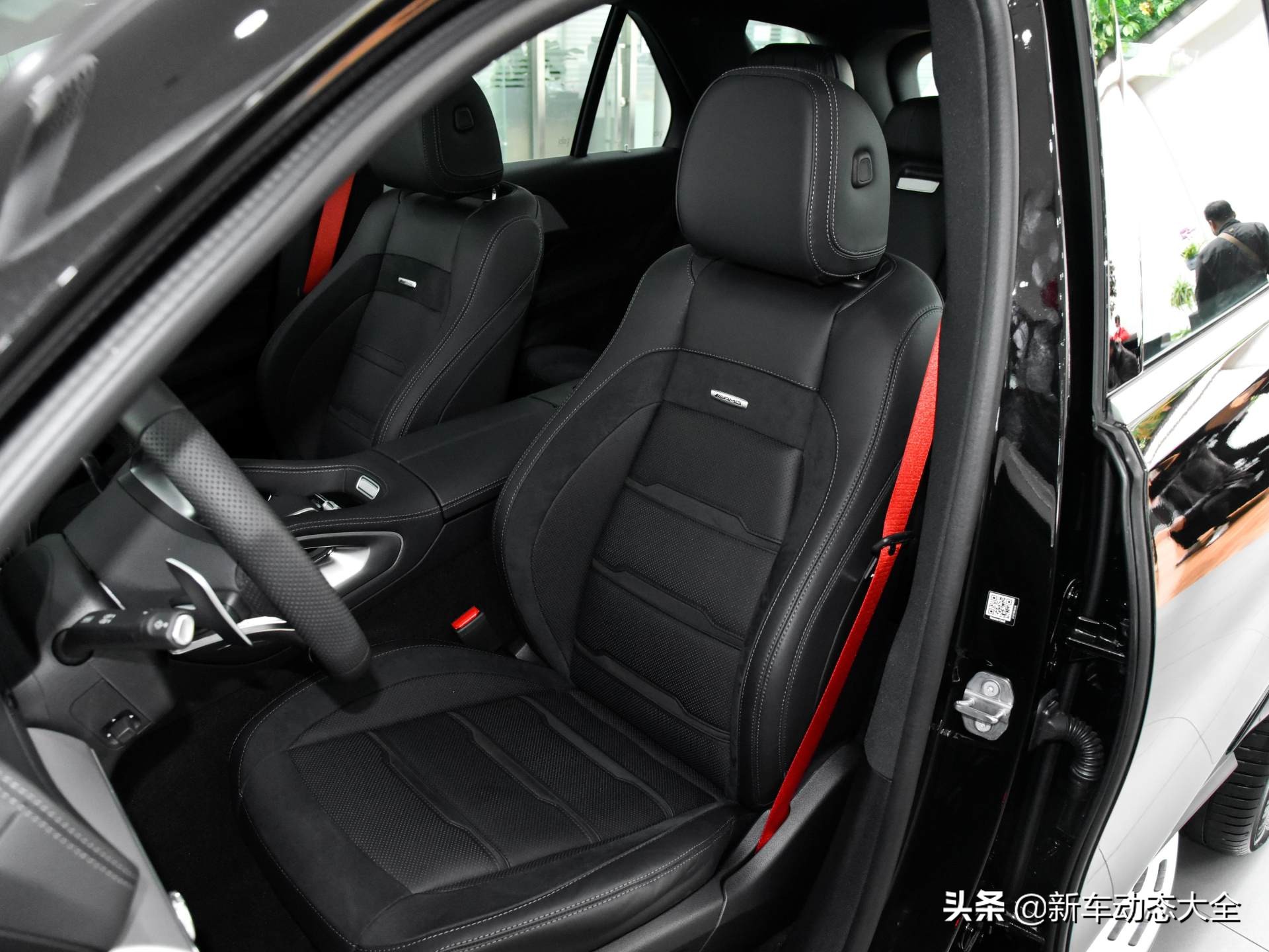 进口四驱豪华SUV，六缸双增压比跑车还快，奔驰GLE AMG