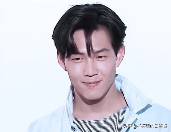 韩剧年轻帅照！李政宰郑雨盛是神级，元斌难忘，20多岁玄彬好青涩