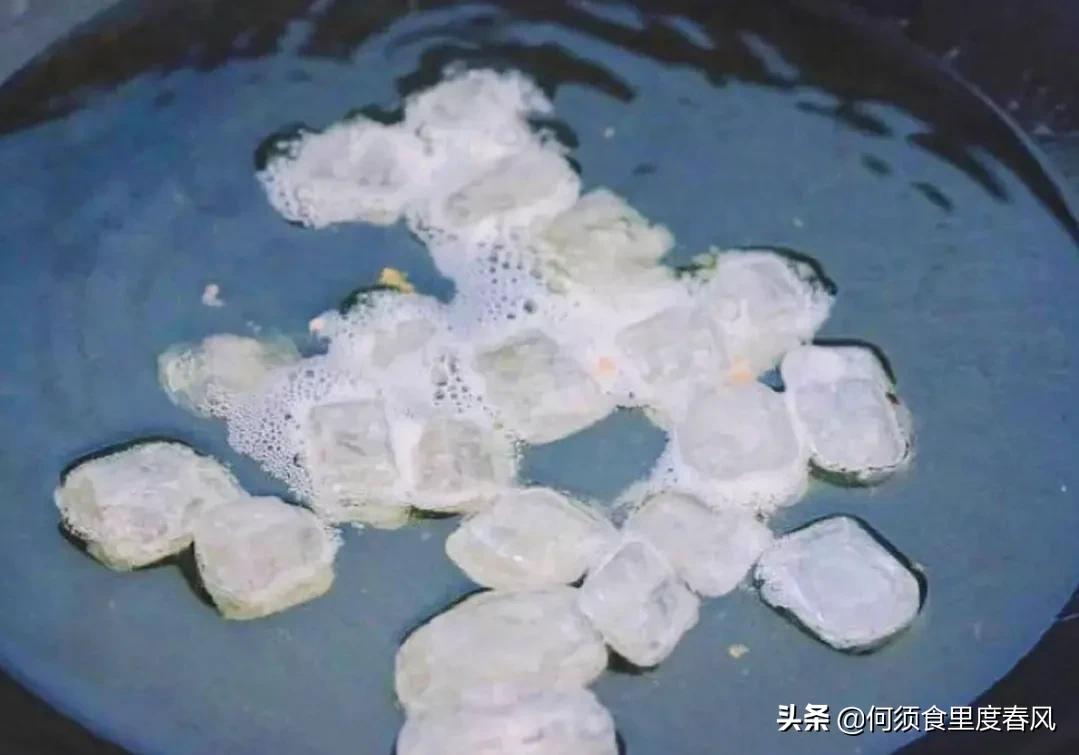 二十年厨师，炒糖色都不一定甜苦兼并，这个方子红亮不发苦