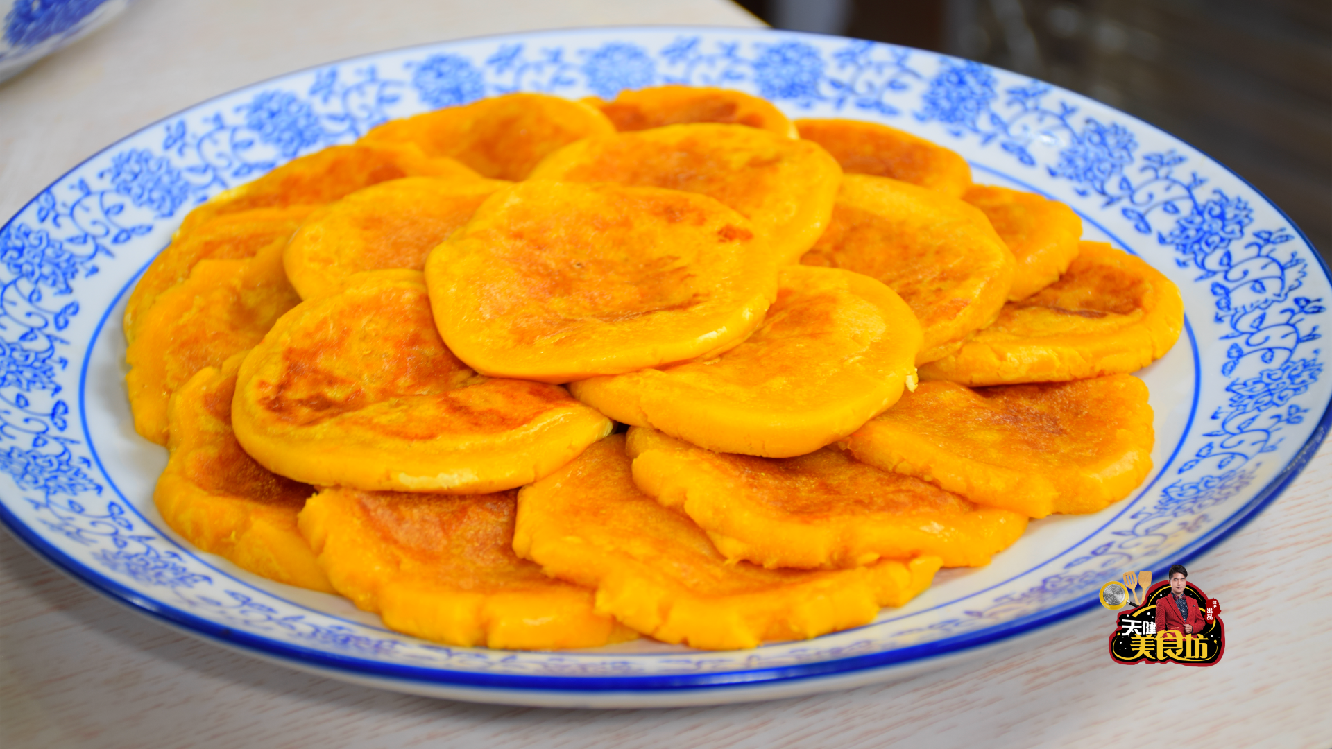 怎么制作南瓜饼（手把手教你做出厨房小白都会的南瓜饼）