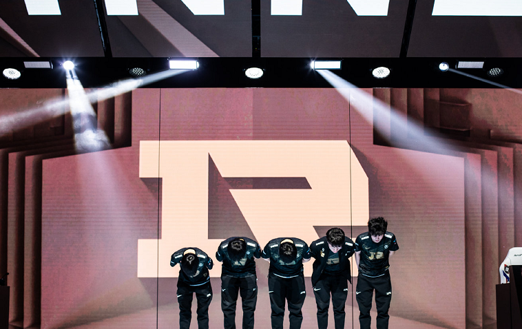 三大赛区均出炉（全球共有五支队伍锁定S赛！三大赛区均出炉，唯独LPL难分难解？）