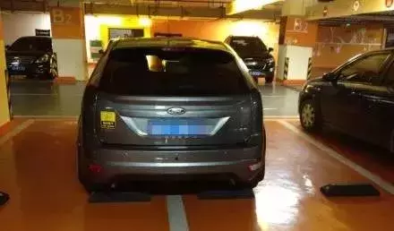 皖E·……这位车主，你怎么这么惨