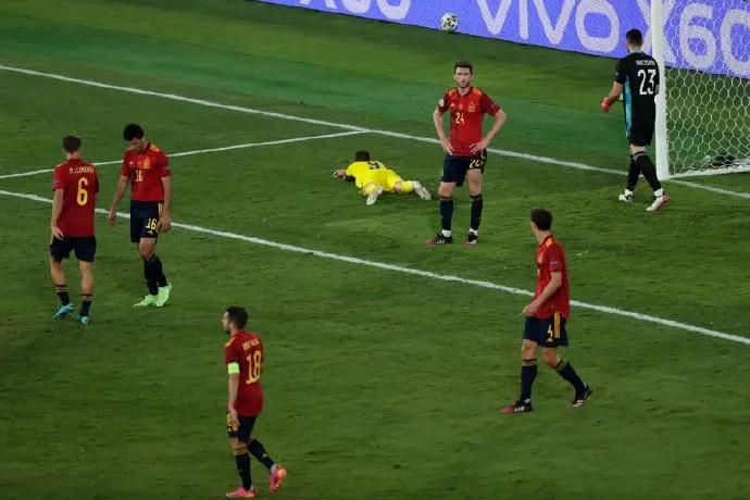 欧洲杯西班牙闷平，创记录的碾压换不来进球，浪射显锋无力
