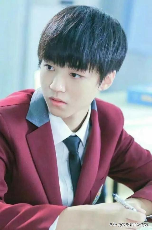 高中人气最高的3种男生，班草不是最强的，最后一个收情书到手软