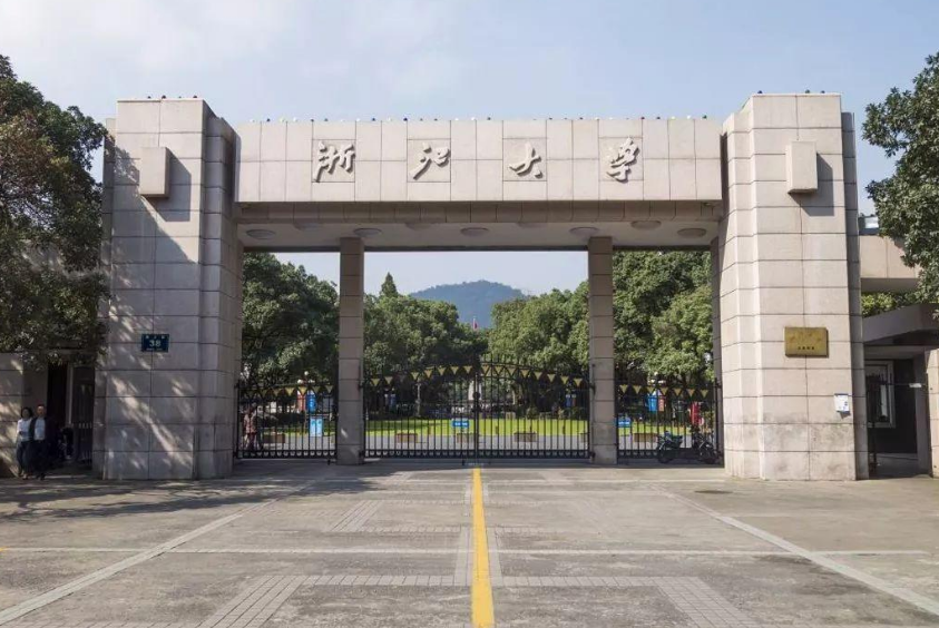 2021国内大学“文科专业”排名，人大排名第二，清华大学未进前5