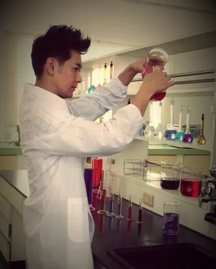 03版《天龙八部》现实结局全反：胡军圆满林志颖失宠，高虎是最惨