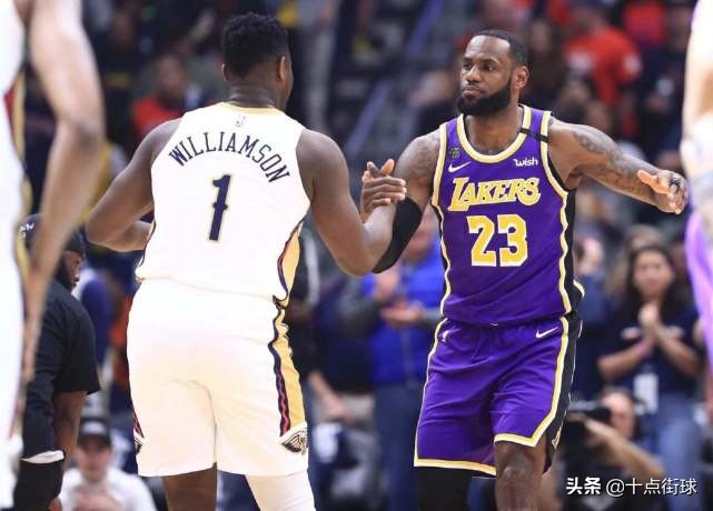 nba为什么不能带背包(NBA不成文的新秀规则：姚明系鞋带，霍勒迪凌晨4点给大哥买避孕套)