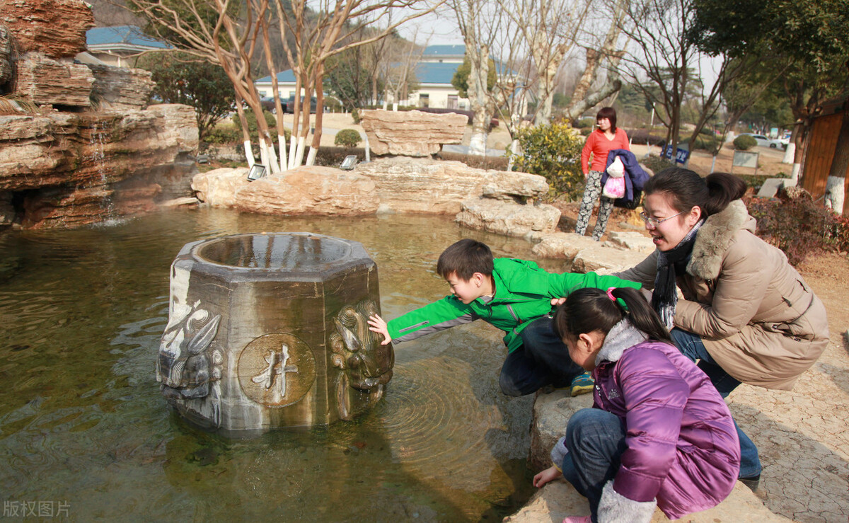 中国十大温泉（一文了解国内的10大温泉胜地）