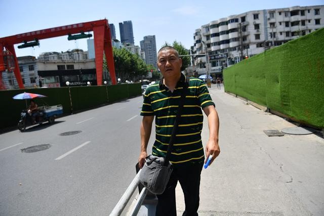 “高考钉子户”25年高考史：不是所有的梦想都值得坚持