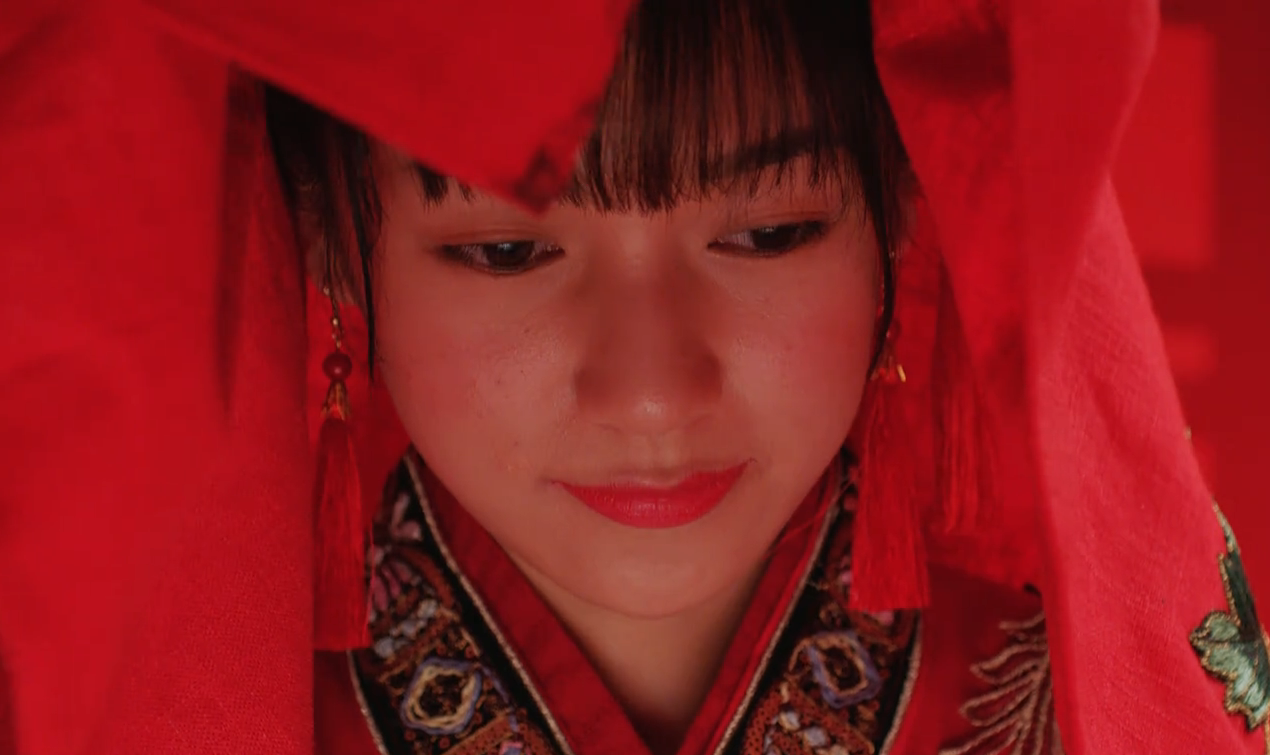 为了治病误入鬼村,封闭的孤寨因近亲结婚患上怪病,被称活人禁地