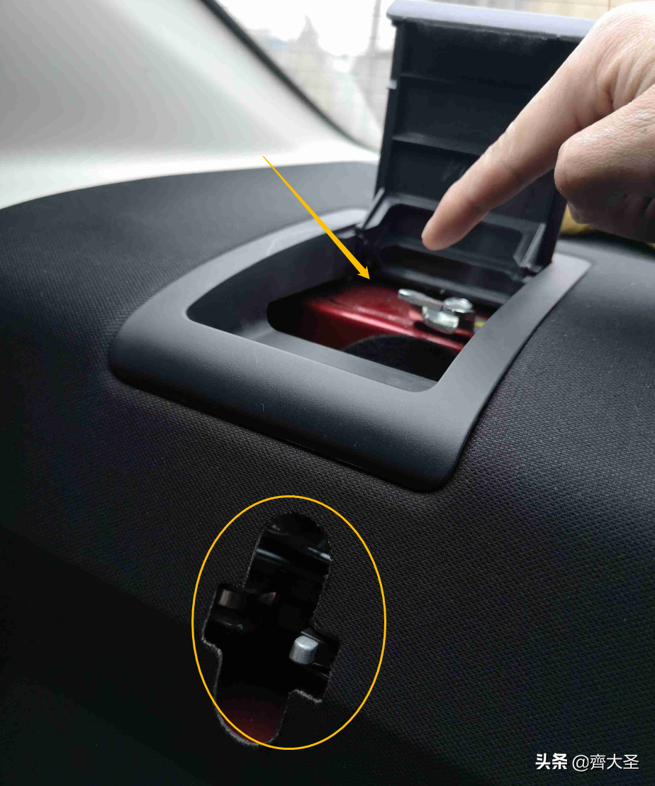 「独家分享」老司机都未必知道的23个车辆隐藏使用技巧