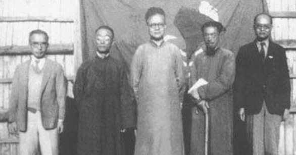 当年高考数学零分，作文写28个字的臧克家，为何被校长破格录取