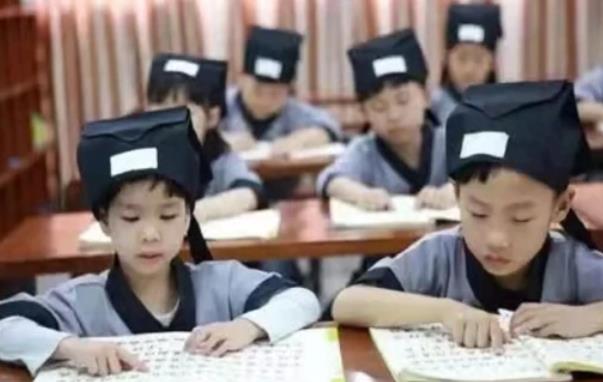 教育部对民办中小学提出要求，尽快完成民转公，民办教师何去何从