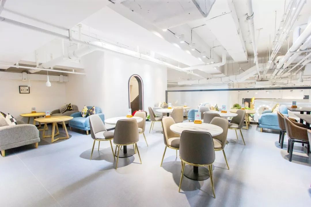 「郑州·二七万象城」这家700㎡梦幻双层亲子餐厅！谁来谁尖叫！