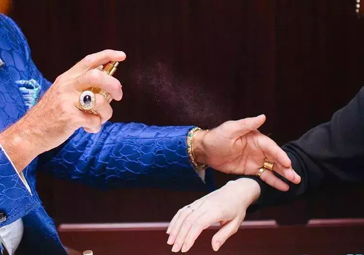 你见过一万美金的男士香水吗？