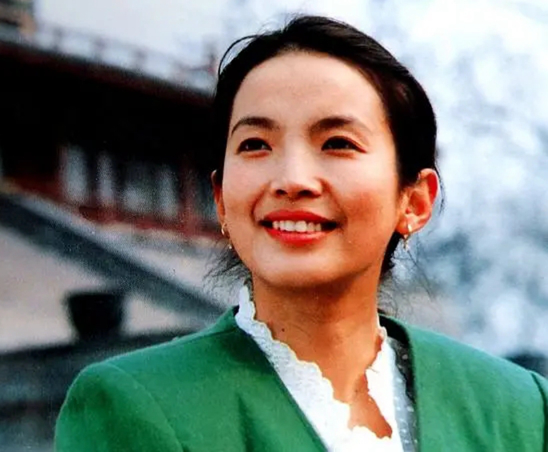 她是《编辑部的故事》戈玲,首任丈夫张丰毅,今60岁经历三段婚姻