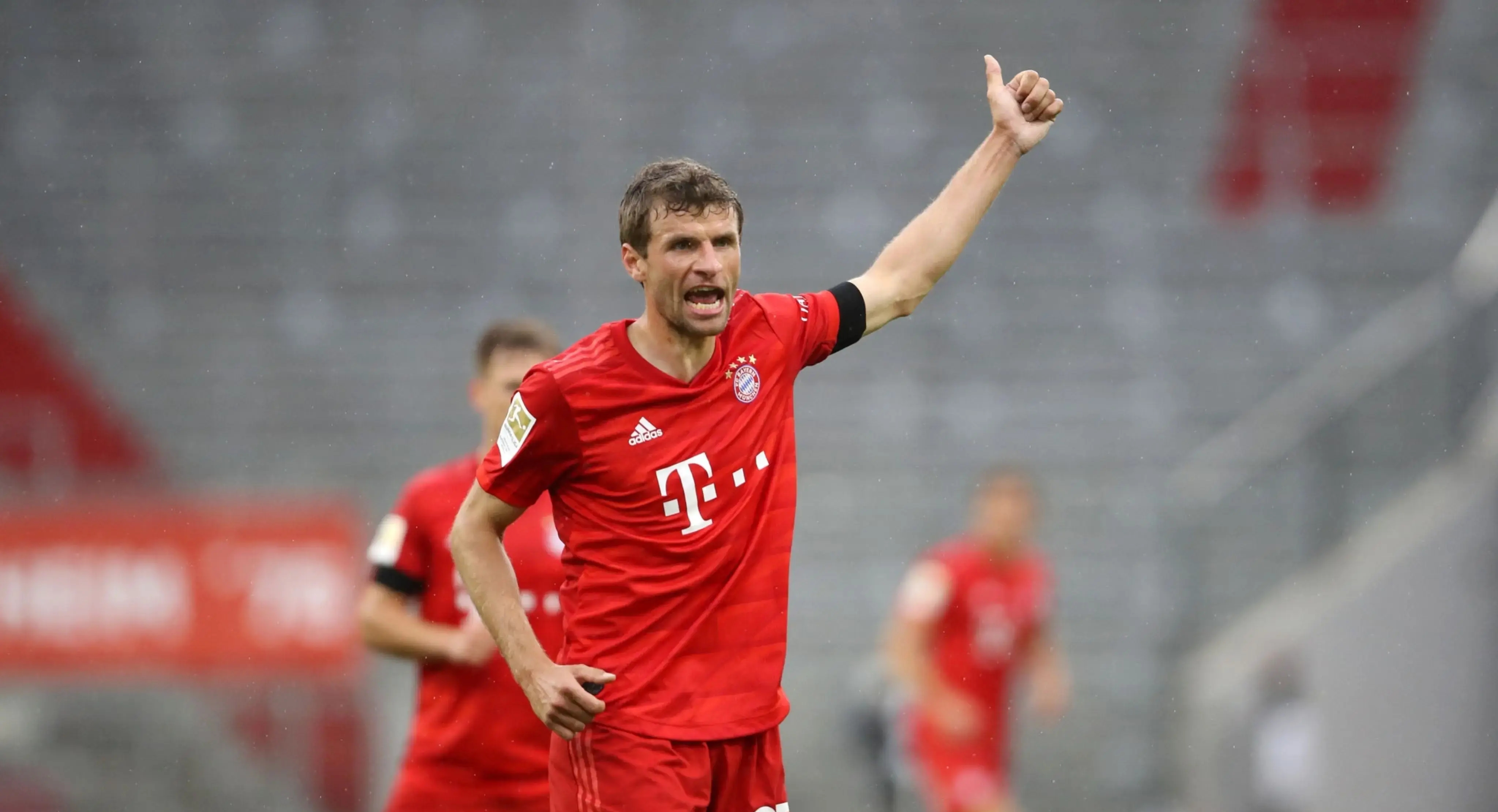 托马斯穆勒两射一传(拜仁多特小将齐发威,桑乔穆勒角逐联赛助攻王)