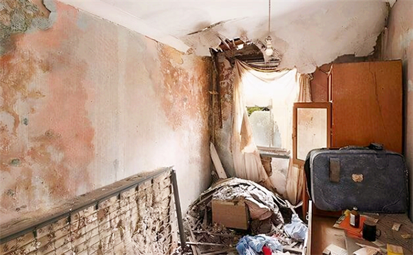 单身汉为娶妻，花120元买下被拐女大学生，两人和牲畜一起住17年