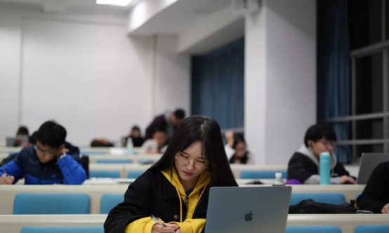 四所“严进严出”的大学，挂科率很高，想“混毕业”基本不可能