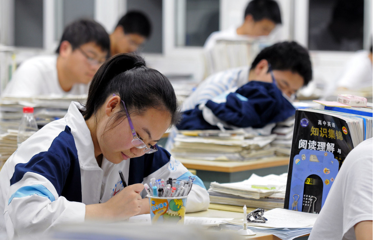 2021年8个省实行高考新政策，文科生的福音，让学生有更好的出路