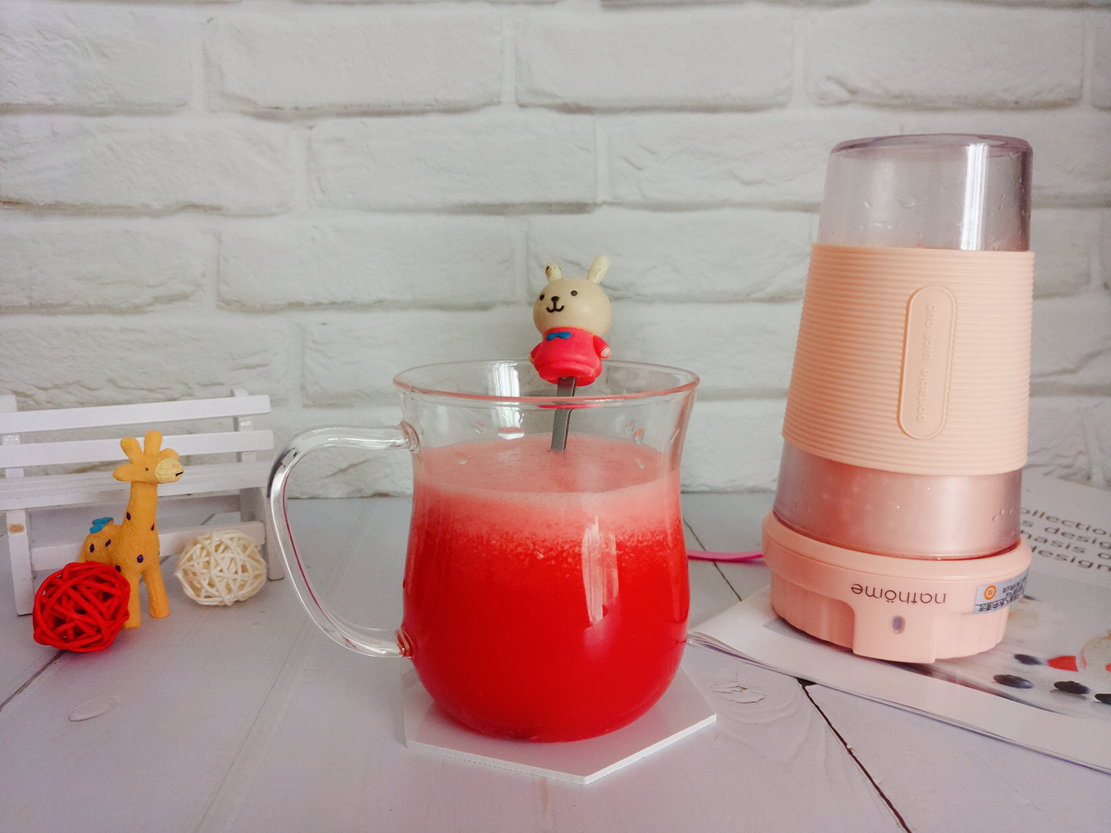 北欧欧慕便携式果汁杯，承包了文艺今日份的健康饮品