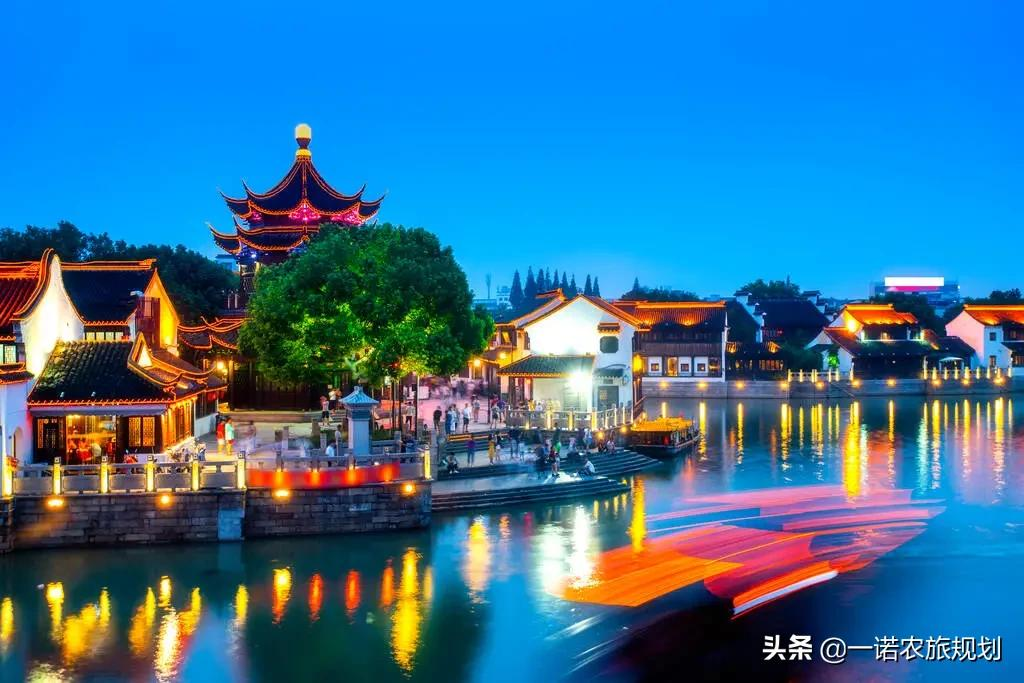 “特色小镇”接连失败,那乡村旅游开发如何做?