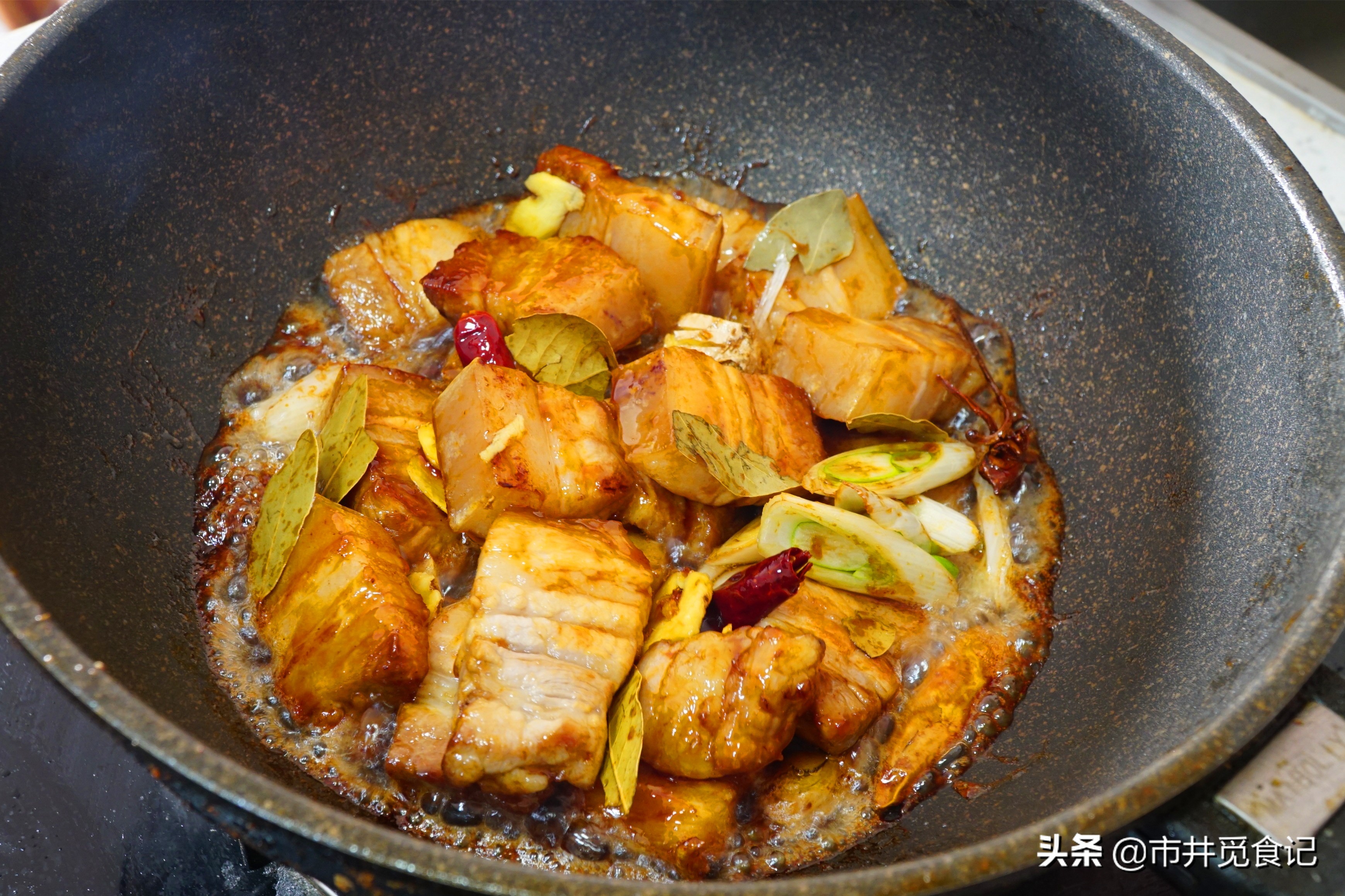 红烧肉高压锅（巧用高压锅做红烧肉酥烂红亮）