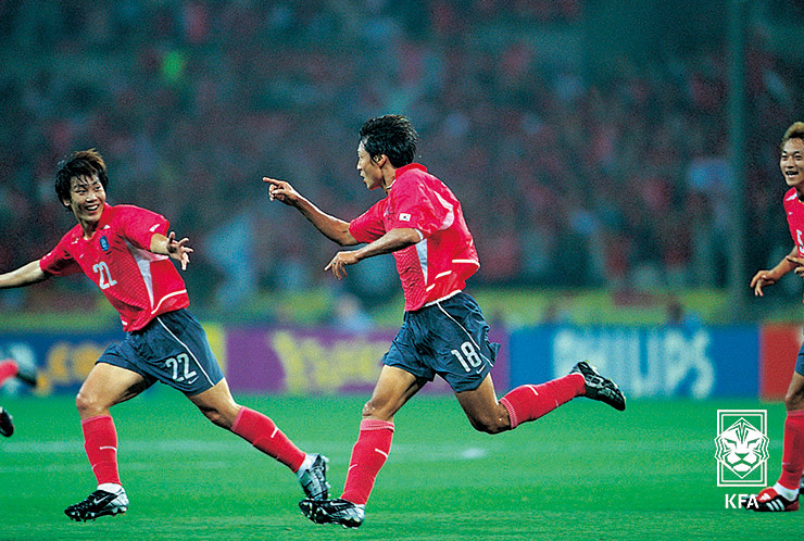 2001年韩国世界杯（「连载」时光机中的老照片，那些关于韩国足球曾经的记忆③）-华海博客