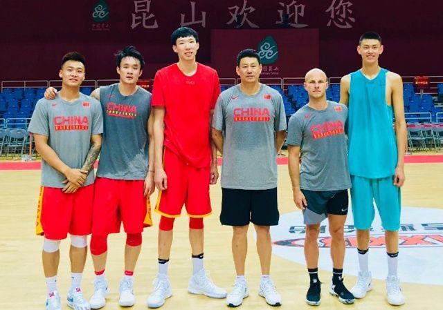 大魔王世界杯视频(球技不涨脾气大涨,大魔王怒怼裁