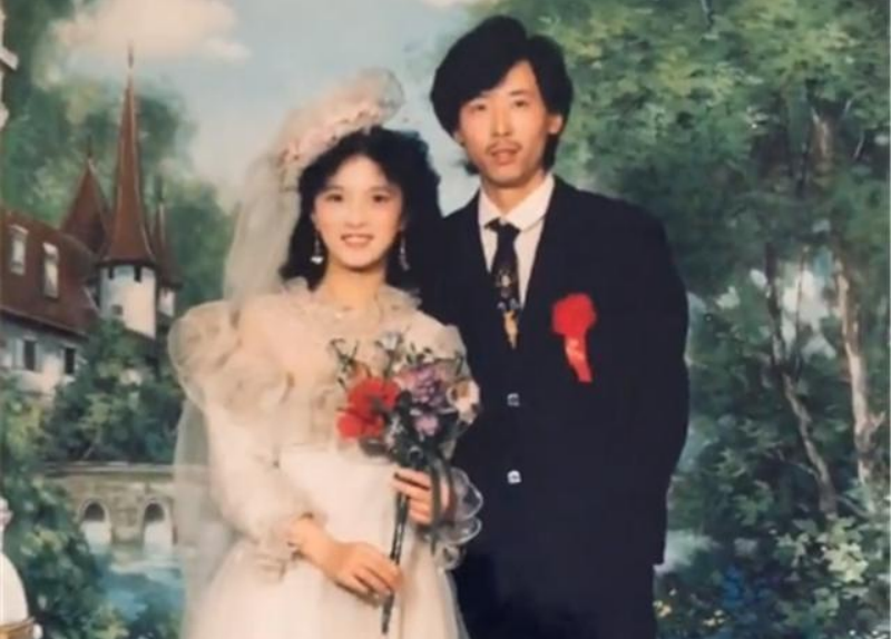 爸妈颜值高是啥体验？20年前的旧照，告诉你什么是“惊艳了时光”