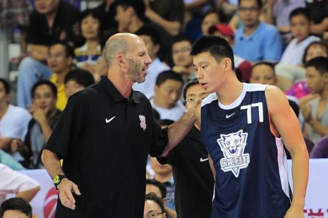 中国男篮归化了多少球员(不仅只有林书豪！若中国男篮选择归化，这些球员或比他更加合适)