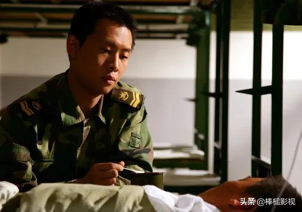 小鲜肉就别演军人了，让这10位硬汉男星告诉你，什么才是军人形象