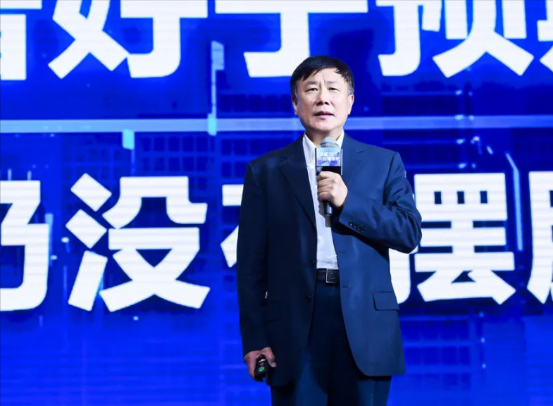 每人800字，为你奉上2021年中经济论坛的嘉宾演讲精华
