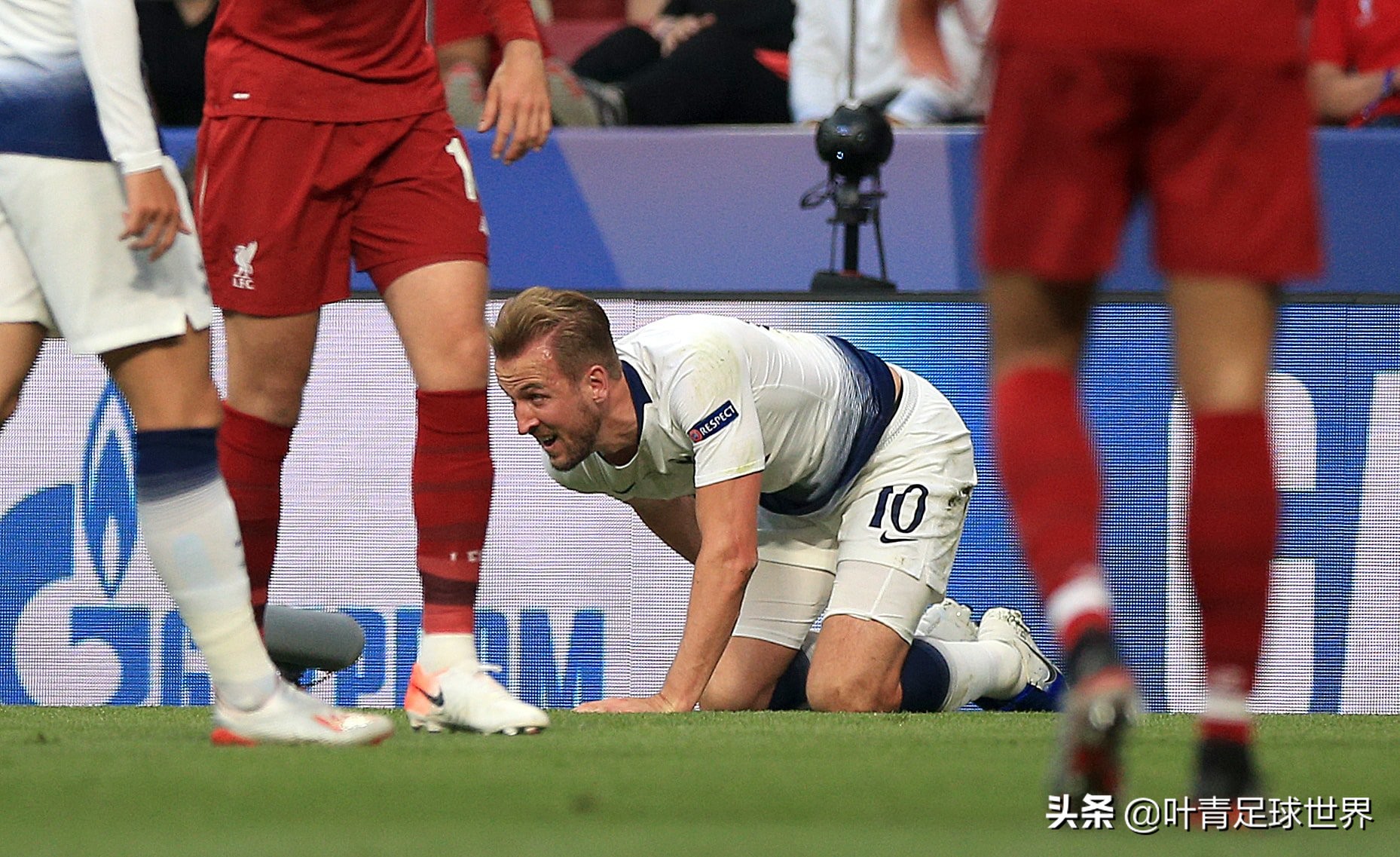 为什么孙兴慜不能打欧冠半决赛（孙兴慜倒地痛哭！欧冠黑马1败笔自毁好局：头号巨星全场消失）-趣拿体育