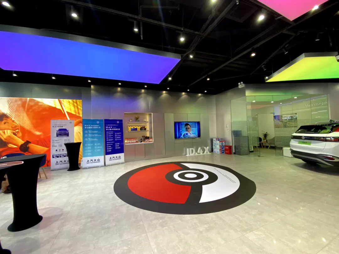 ID.3 售价倒计时，上汽大众 ID. Store 上海静安大悦城店开业探店