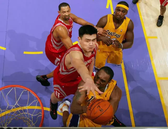 nba利润为什么这么少（NBA收视率暴跌为何还能大赚？解密肖华时代的虚假繁荣）