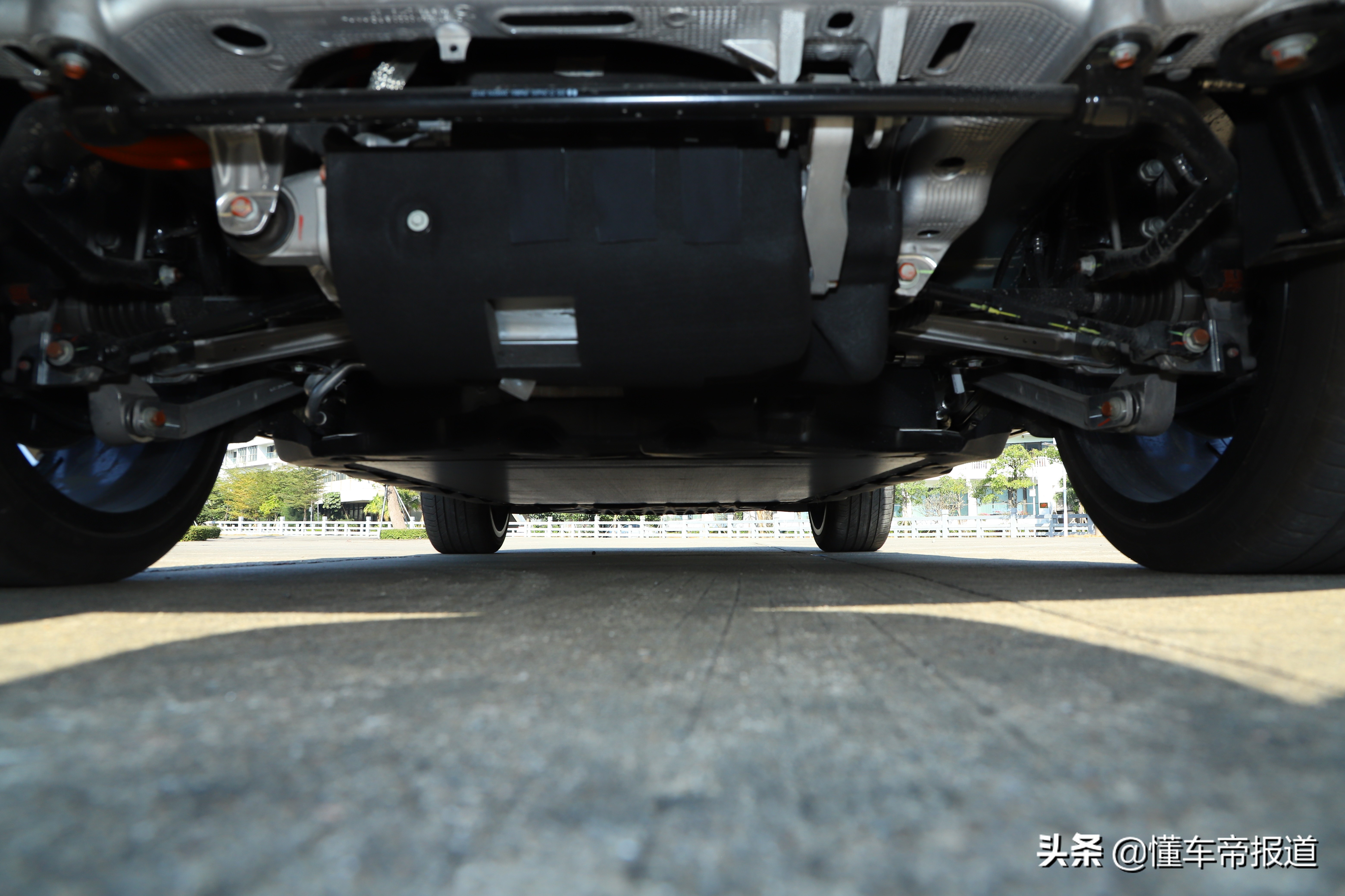 新车｜采用刀片电池，两款车型，比亚迪四款纯电动车同时上市