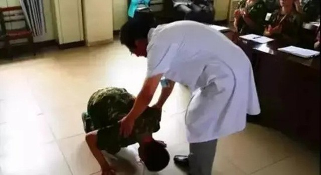 杨永信的“网戒”内幕：自我标榜清苦义行，4年入账8100万