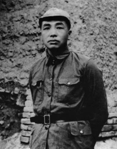 1984年湖北一农村妇女去世，28年后孙子查阅史料：奶奶身份不简单