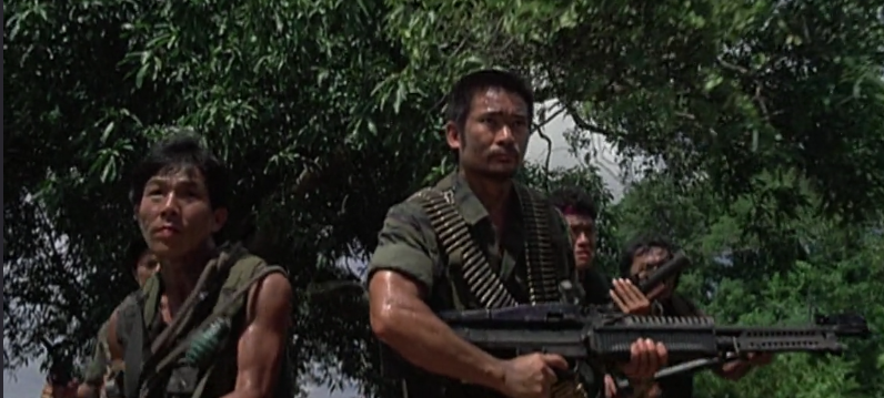 1986年，吴宇森拍摄第一部枪战片，因拍摄中实弹伤人，电影被雪藏